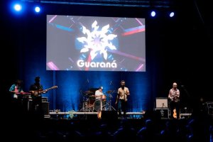 El Festival La Guancha pone en pie al público en la primera jornada