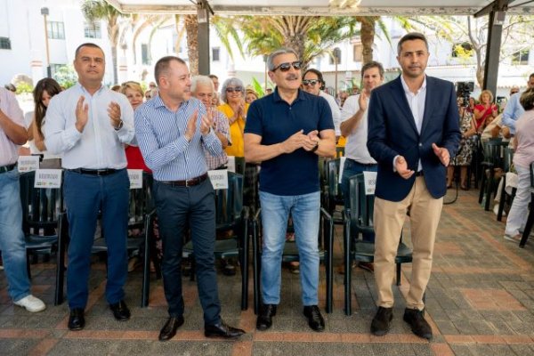La presentación del equipo de Jesús González y el BNR-NC llena el Parque Popular e ilusiona con el cambio para Agaete