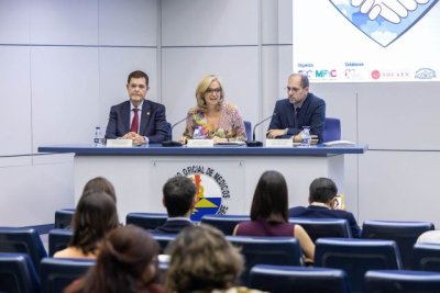 Esther Monz&oacute;n inaugura un encuentro cient&iacute;fico sobre atenci&oacute;n a pacientes con s&iacute;ndrome cardio-renal-metab&oacute;lico