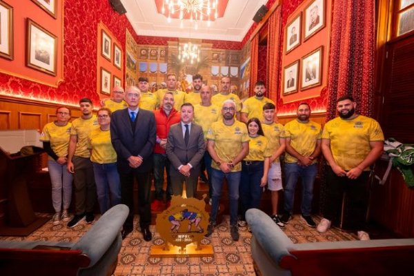 G&aacute;ldar rinde homenaje al Club de Lucha Uni&oacute;n G&aacute;ldar, campe&oacute;n de la Liga Cabildo de Gran Canaria tras dos d&eacute;cadas de espera