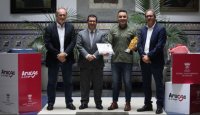 El Ayuntamiento de Arucas recibe al campe&oacute;n del mundo de Bartender &Oacute;scar Lafuente