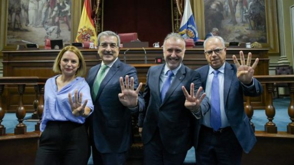 Torres sostiene que Canarias está «más fuerte» que hace cuatro años tras la aprobación del Presupuesto
