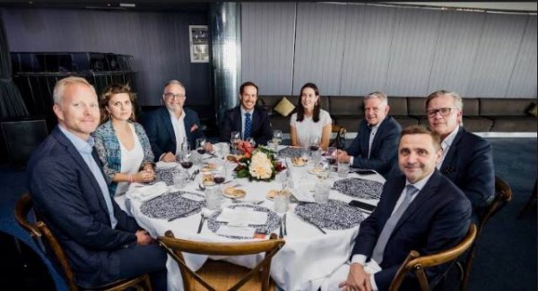 El presidente de La Palma explica a líderes europeos del turismo los planes de reconstrucción del destino