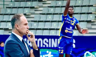 Voleibol: El CV Guaguas cay&oacute; en la semifinal y jugar&aacute; por el bronce