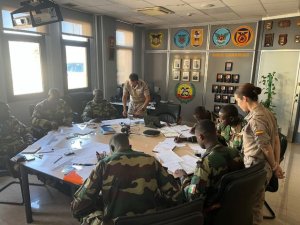 Formación a personal de la fuerza aérea de Senegal en materia SAR