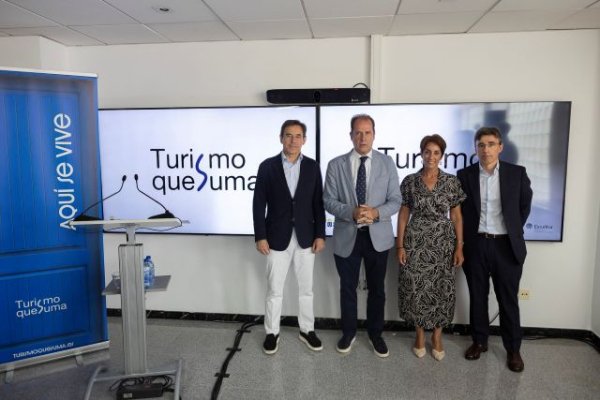 Canarias refuerza su estrategia para acercar el valor del turismo a la ciudadan&iacute;a con Exceltur y los ayuntamientos