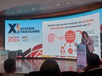 El Hospital de Día Oncológico del HUC, premio a la mejor comunicación en el Congreso Nacional de Accesos Vasculares