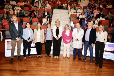 El Dr. Negr&iacute;n y Atenci&oacute;n Primaria de Tenerife, designados como Centros Comprometidos con la Excelencia en Cuidados