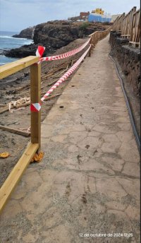 G&aacute;ldar: Barandilla de madera "La Guancha" el Agujero