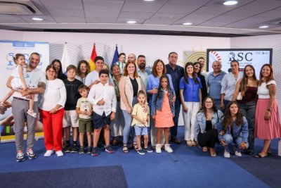 Una iniciativa de la Red de RSC ofrece estancias en La Graciosa para familias con menores en tratamiento oncol&oacute;gico