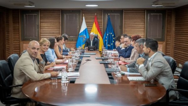 Canarias aprueba el decreto que regula la certificaci&oacute;n digital de su profesorado