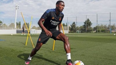 Isco Alarcón y David Alaba, nuevos positivos por COVID en el Real Madrid