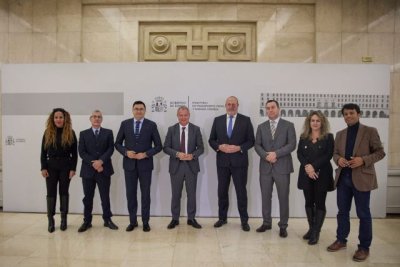 Transportes transfiere a los cabildos cerca de 36 millones de euros de fondos europeos para transporte terrestre