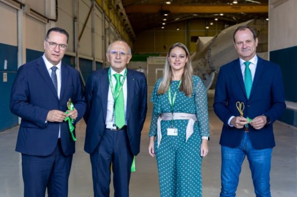 Binter inaugura las nuevas instalaciones de su centro de formaci&oacute;n aeron&aacute;utica