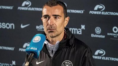 La UD Ibiza destituye a Carcedo tras la derrota frente al Sporting de Gijón