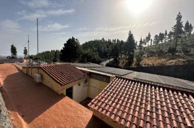 El Cabildo de Gran Canaria inaugura la planta fotovoltaica en San Mateo