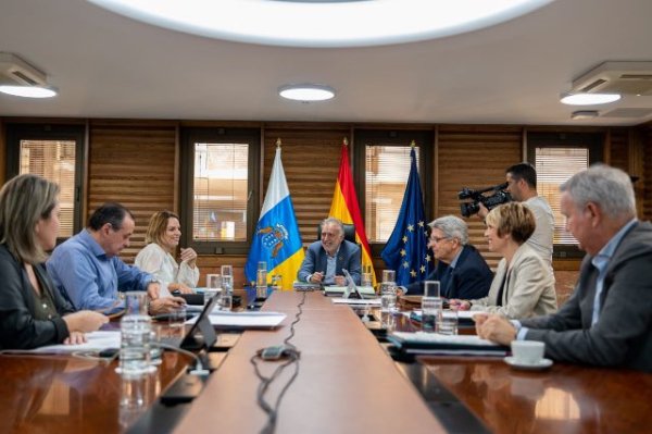 Canarias coordina a centros de investigación, empresas y sector público en la Estrategia del Microchip