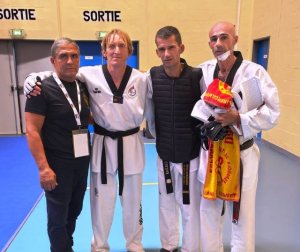 El Kim G&aacute;ldar participa en el Europeo Master de Taekwondo celebrado en Francia