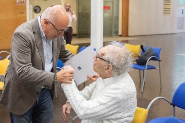 El arte y el amor se dan la mano en ‘8 poemas para Ana’, la exposición de Luis Montull en el Auditorio con la que colabora el Cabildo