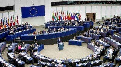 El Europarlamento avala las reformas de la FIFA sobre traspasos y agentes