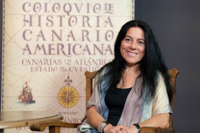 Sandra Lorenzano da la palabra a las mujeres en la clausura del XXV Coloquio de Historia Canario Americana