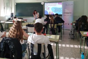 Adolescentes de Mejorada del Campo, los primeros en participar en los talleres de “El Bienquerer” de FADEMUR