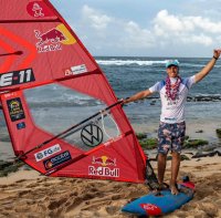 El grancanario Liam Dunkerbeck se corona campe&oacute;n del mundo de windsurf en olas sub 21