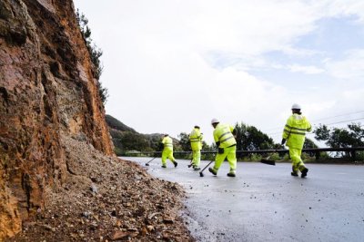 La Gomera: El Cabildo refuerza el operativo de conservación de carreteras de cara a la Semana Santa
