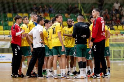 Balonmano: El Bueu Atl&eacute;tico saca los colores al G&aacute;ldar Gran Canaria (36-29)(V&iacute;deo del partido)