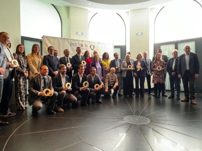FADEMUR sigue aglutinando reconocimientos y recibe el Premio Qcom.es 2025 a la mejor asociaci&oacute;n