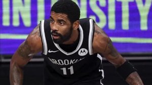 La NBA sanciona a los Nets con 50.000 dólares por dejar entrar a Irving a los vestuarios