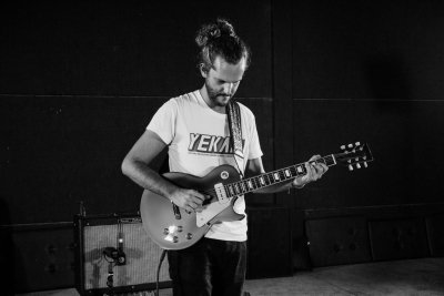 Pablo Queu presenta en concierto sus &uacute;ltimos temas, todo un tributo a la m&uacute;sica negra