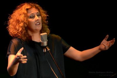 Beatriz Alonso imparte en la Fundaci&oacute;n Nanino D&iacute;az Cutillas un curso de t&eacute;cnica vocal aplicada al folclore