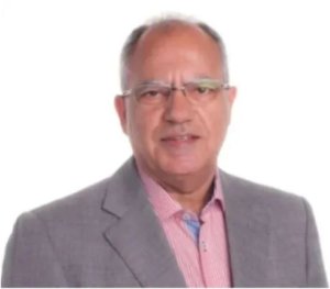 Art&iacute;culo de opini&oacute;n: 'La &uacute;ltima llamada', por Casimiro Curbelo