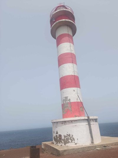 El Faro de la Punta de Sardina del Norte, en G&aacute;ldar, en abandono.