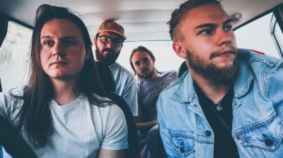 M&uacute;sica: Carry on with the Landslide (Continuar con el deslizamiento de tierra) (V&iacute;deo)