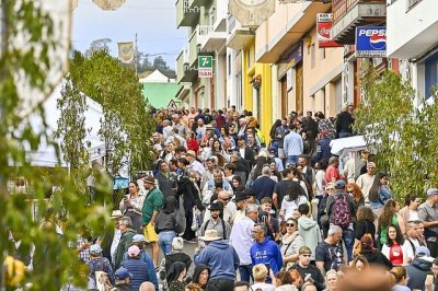 Guía: La Fiesta del Queso de Montaña Alta congregó hoy a 8.000 personas en las medianías guienses