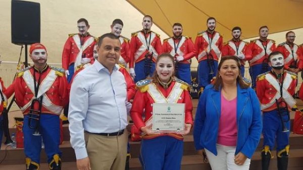 Guía: Felicitación del Alcalde a la Murga &#039;Los Chismosos&#039; por los premios obtenidos