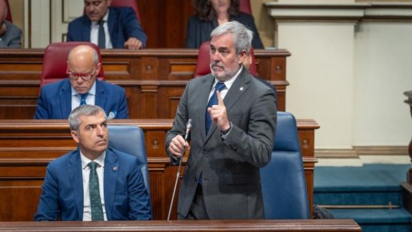 Clavijo: &ldquo;Canarias exigir&aacute; contar con un centro vulcanol&oacute;gico que investigue, prediga y gestione este fen&oacute;meno&rdquo;