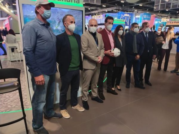 Gran Canaria presenta su oferta turístico deportiva en Fitur y anuncia las fechas del Torneo Internacional LaLiga Promises