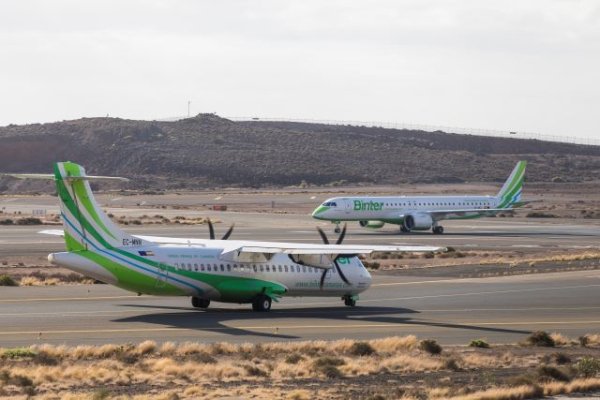 Binter ampl&iacute;a hasta diciembre los vuelos diarios entre La Gomera y Gran Canaria