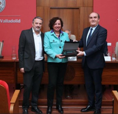 La directora general de Transparencia recoge la distinci&oacute;n AUDAZ por el visor de contratos del Gobierno