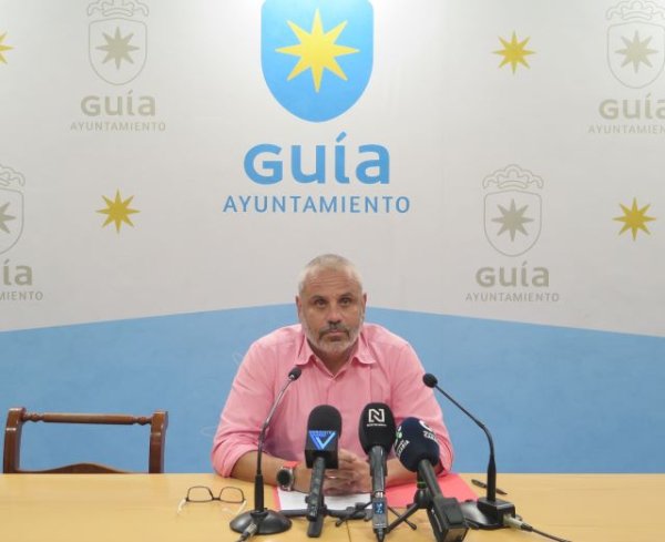 Alfredo Gon&ccedil;alves Ferreira comparece p&uacute;blicamente para pedir disculpas y anunciar que sigue al frente de la Alcald&iacute;a de Gu&iacute;a