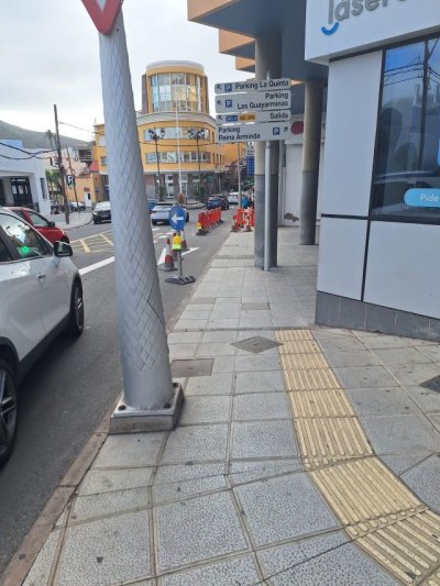 Gáldar: El PSOE se alegra de que se haya reconocido que nuestras calles y aceras son resbaladiza